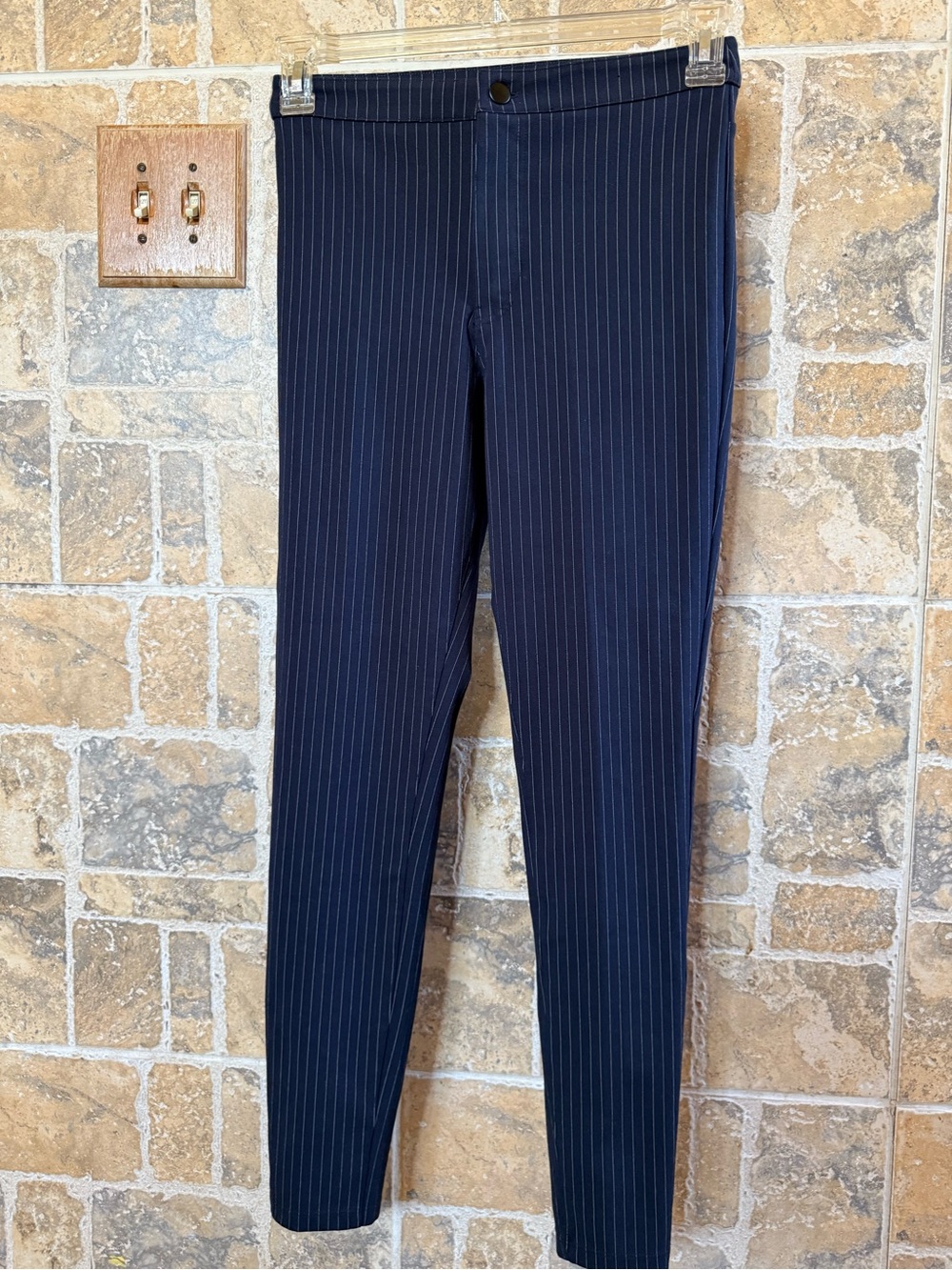 Zara Women's Navy Pinstripe Skinny Pants Small